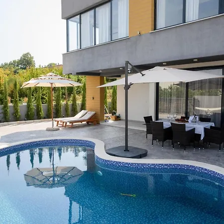 Luxury Scandinavian Ulcinj Exterior photo